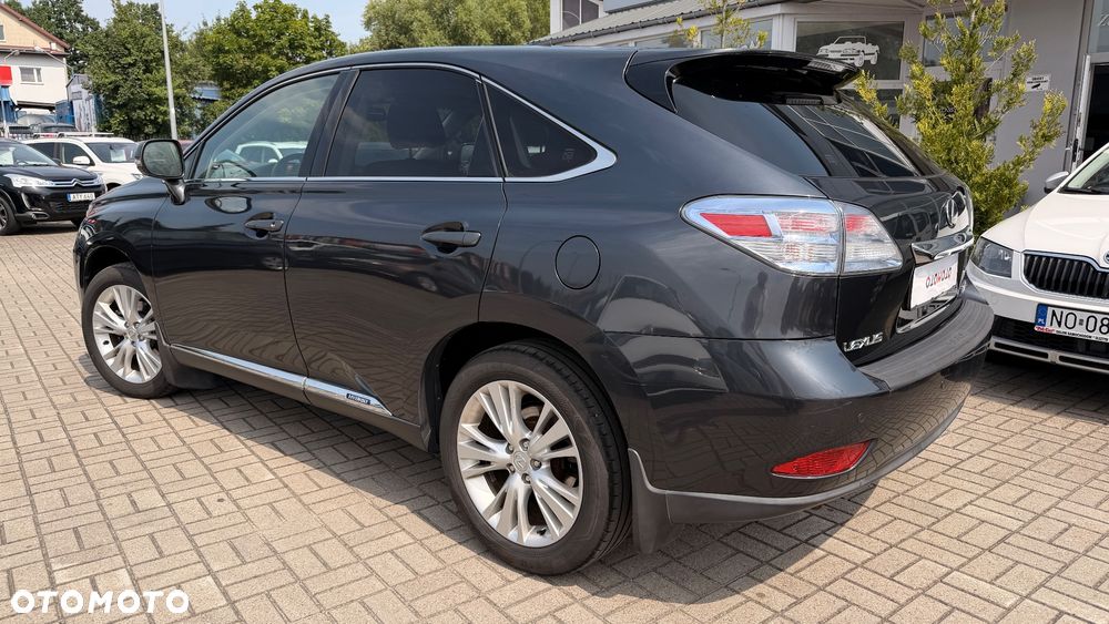 Lexus RX - 4