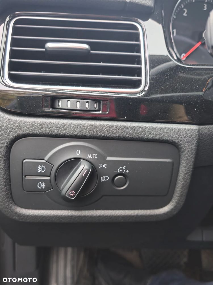 Volkswagen Touareg 3.0 V6 TDI BMT - 23