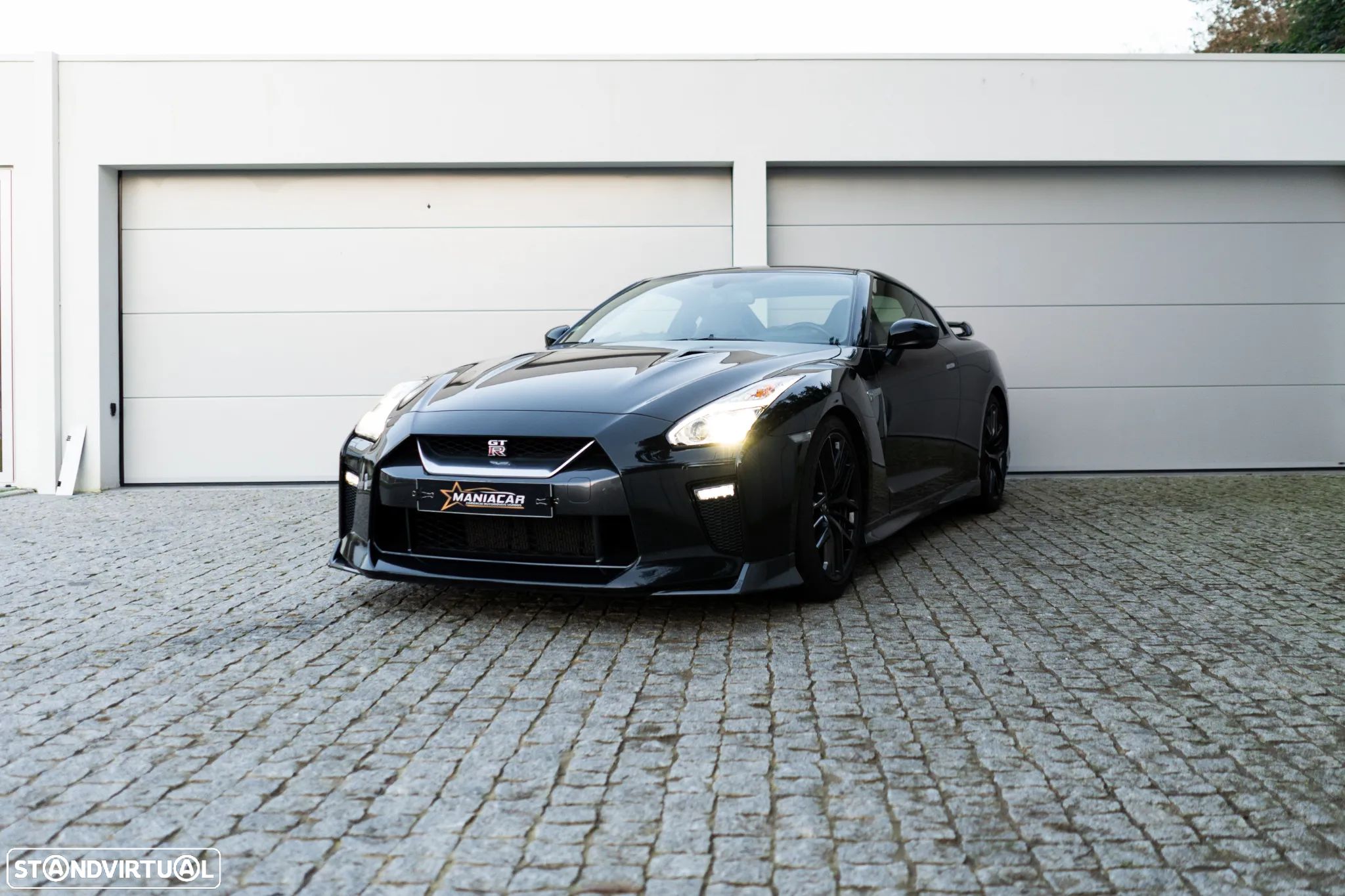 Nissan GT-R 3.8 V6 Black Edition - 1