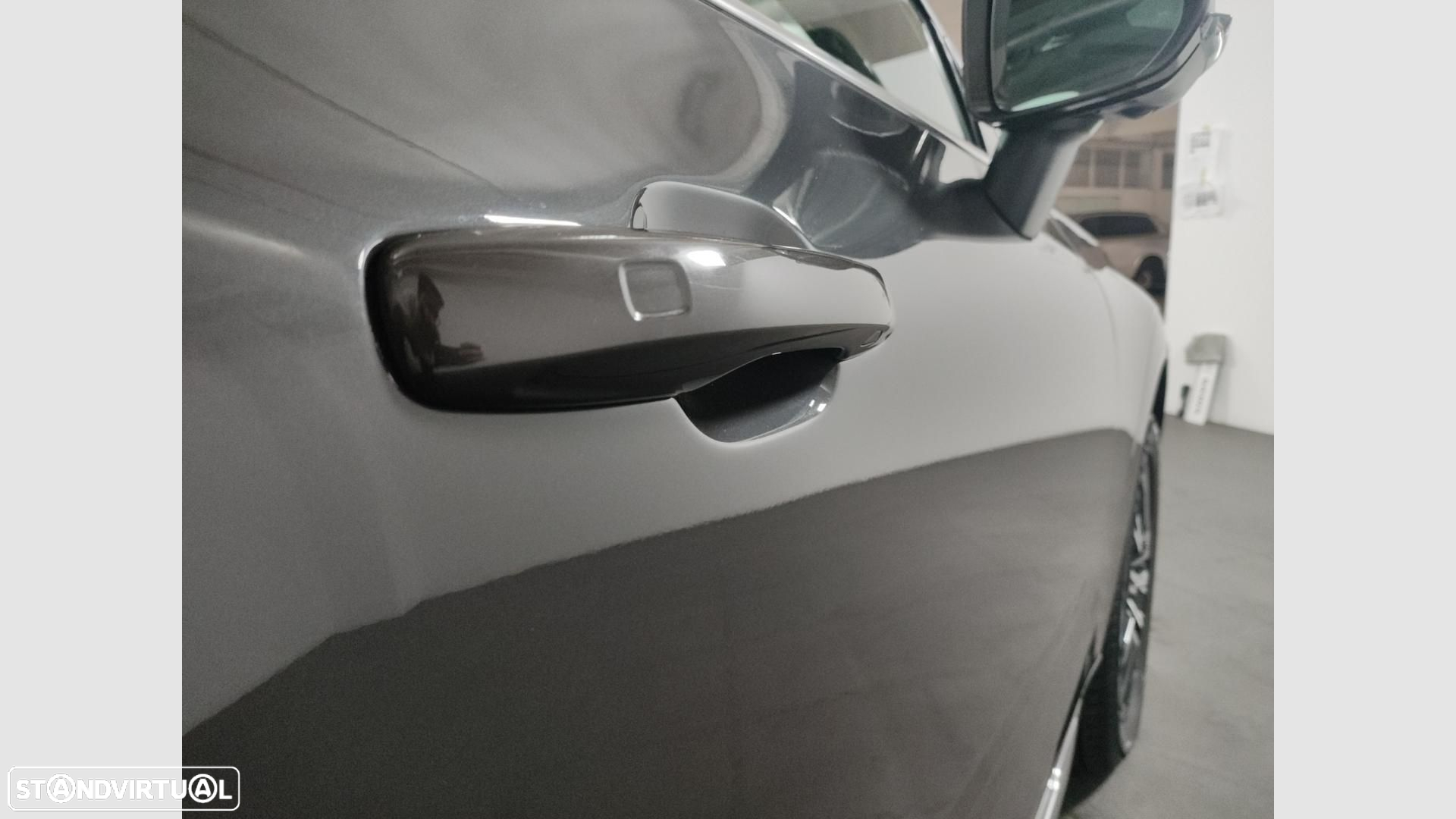 Volvo XC 60 2.0 T6 PHEV Inscription AWD - 26