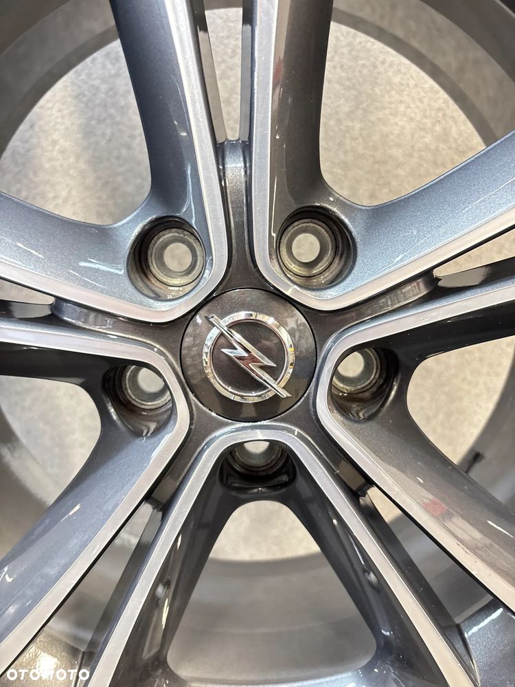 4 Felgi Alu. Opel Corsa D,E, Adam, Meriva B, Vectra C, 17" +TPMS - 35