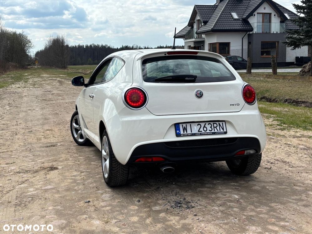 Alfa Romeo Mito 1.4 Distinctive EU6 - 11