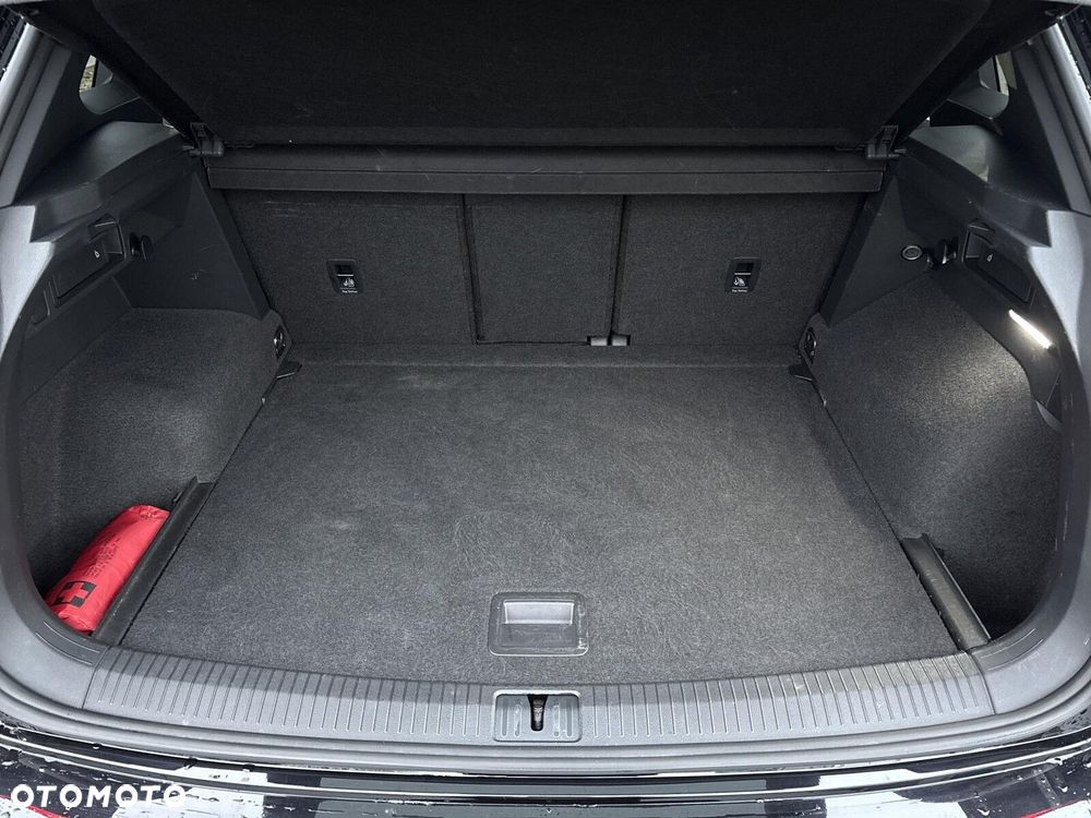 Volkswagen Tiguan - 19