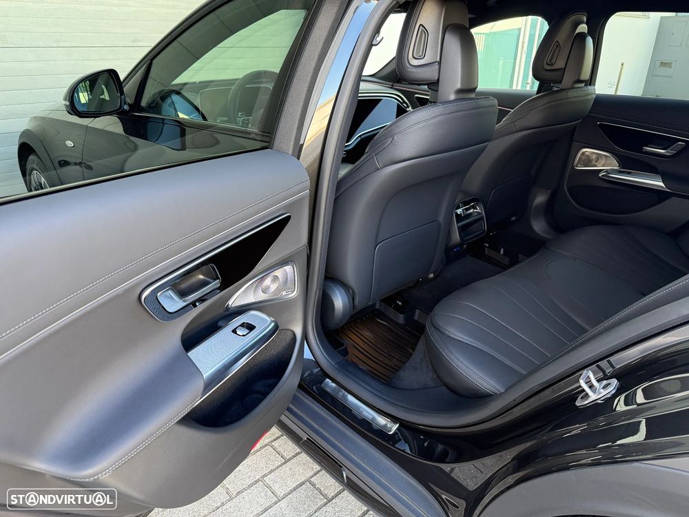 Mercedes-Benz E 300 de 4Matic All-Terrain - 17
