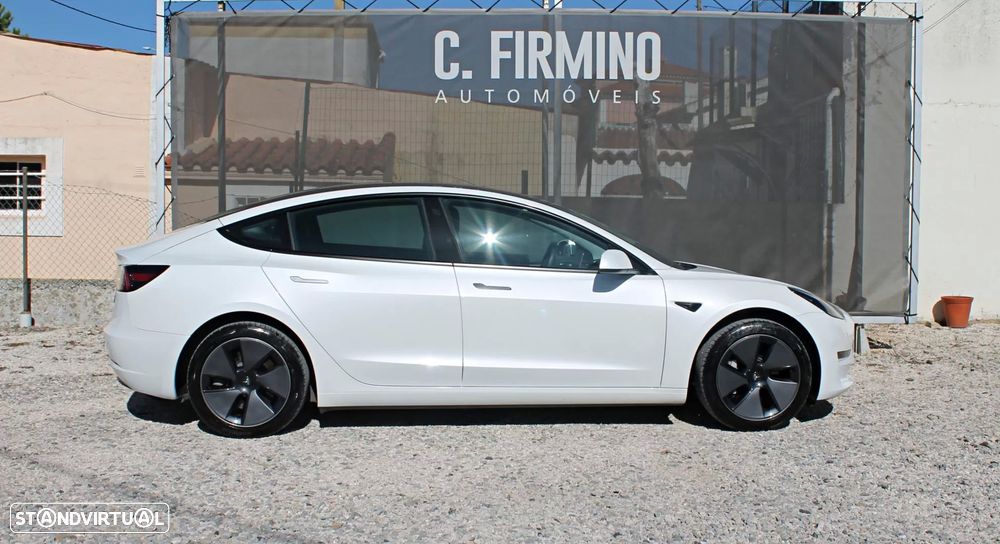 Tesla Model 3 2023 photo 5