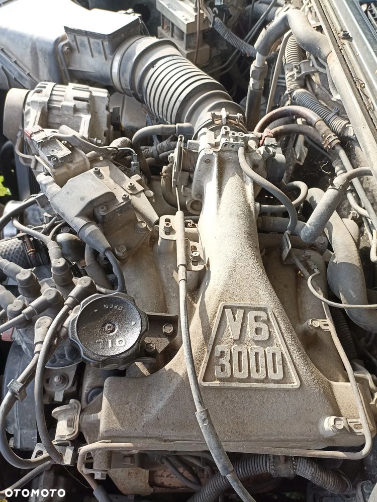 Mitsubishi Pajero 3.0 GLS - 7