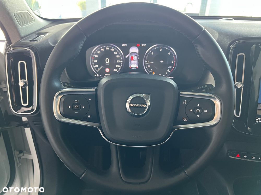 Volvo XC 40 - 19