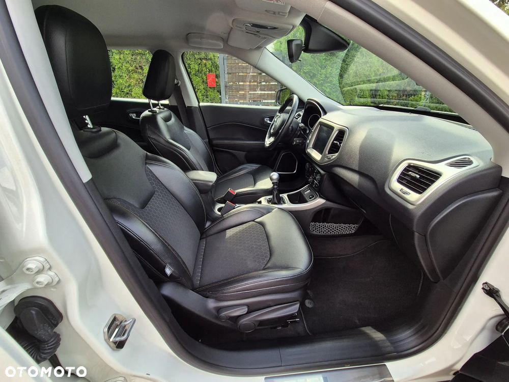 Jeep Compass 1.4 MultiAir Business Line - 28