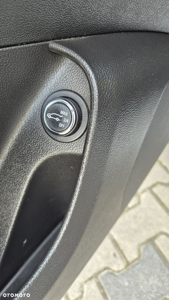 Opel Insignia 2.0 CDTI Executive - 8