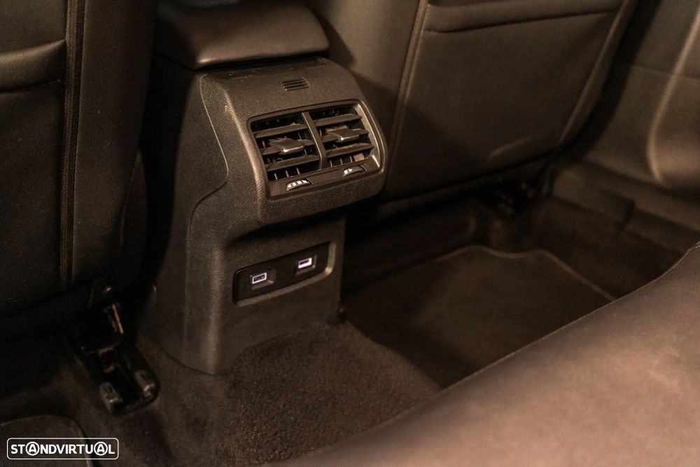 Citroën e-C4 50 kWh E-Series Collection - 43