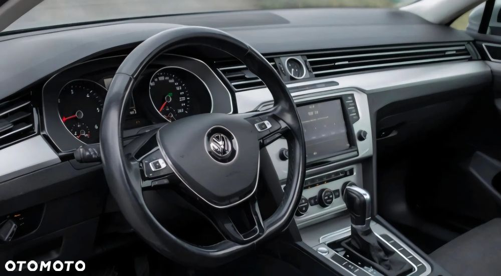 Volkswagen Passat 2.0 TDI (BlueMotion Technology) DSG Highline - 13