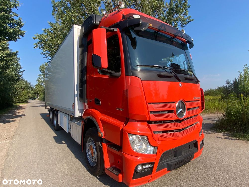 Mercedes-Benz ACTROS 2551 - 17