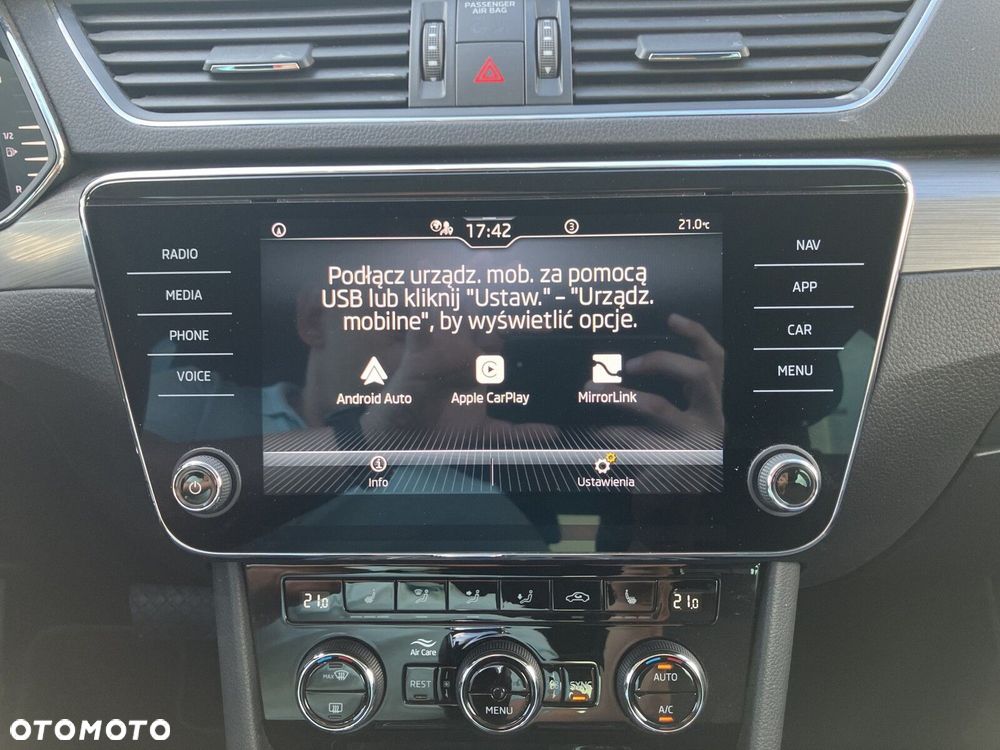 Skoda Superb 2.0 TDI SCR Style DSG - 22