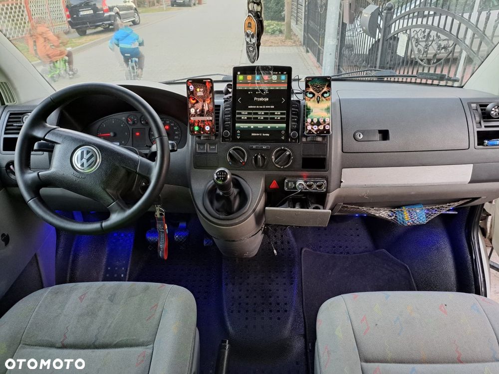 Volkswagen Transporter - 3