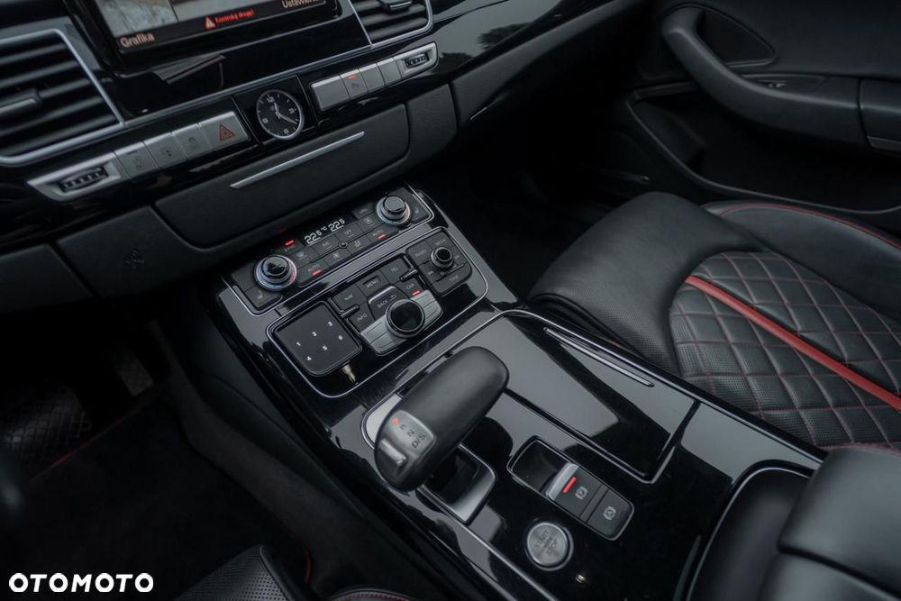 Audi A8 - 26
