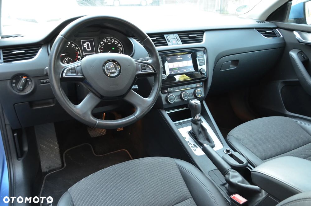 Skoda Octavia 1.6 TDI Elegance DSG - 26