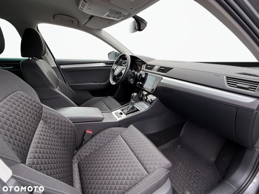 Skoda Superb 2.0 TSI Ambition DSG - 10