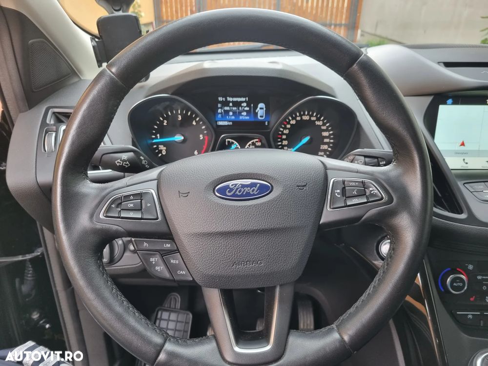 Ford Kuga 1.5 TDCi 2x4 Trend - 6