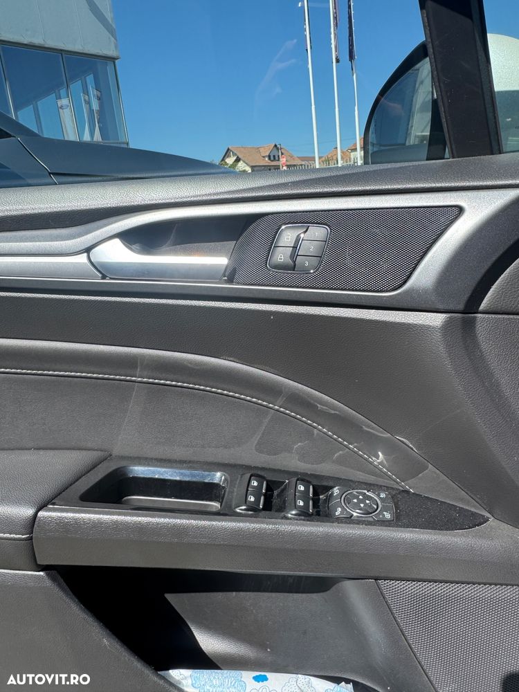 Ford Mondeo - 10