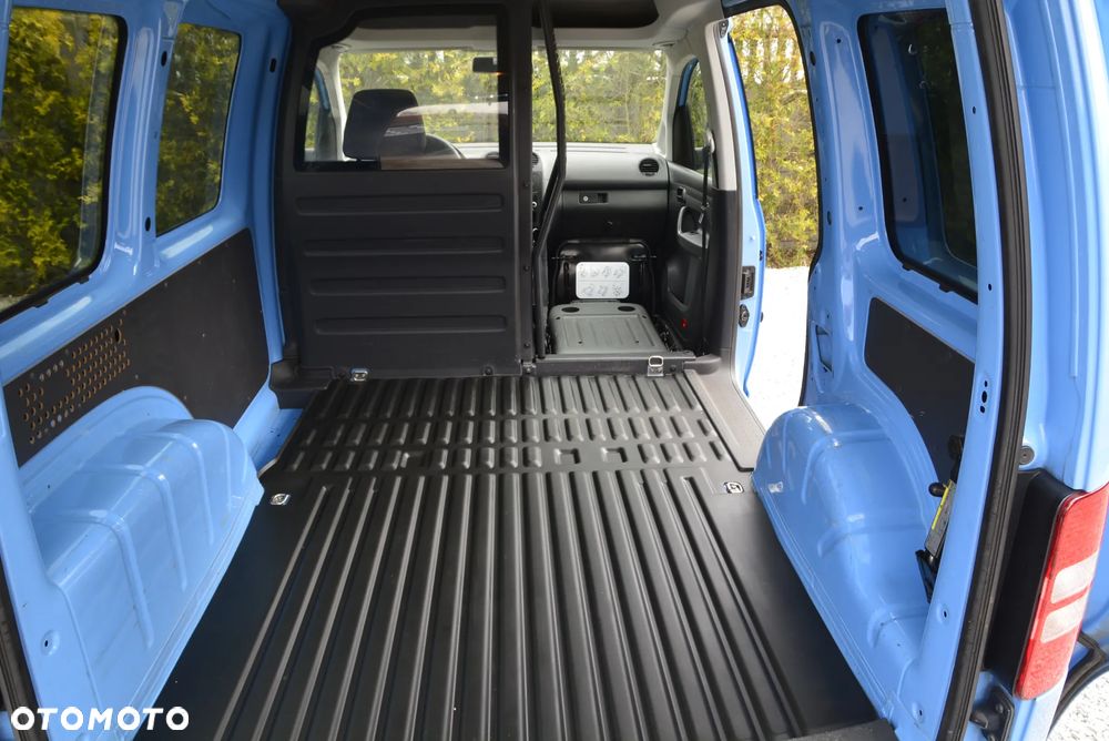 Volkswagen Caddy - 9