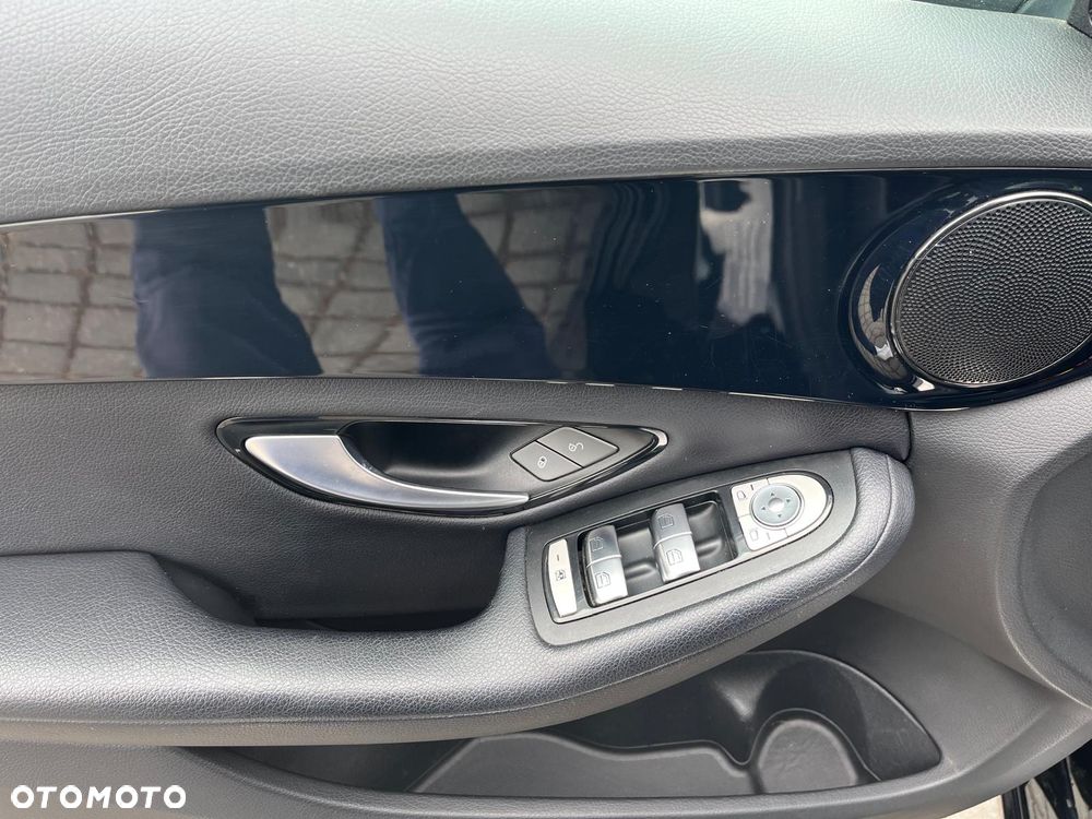 Mercedes-Benz Klasa C 160 Business Edition 9G-TRONIC - 19