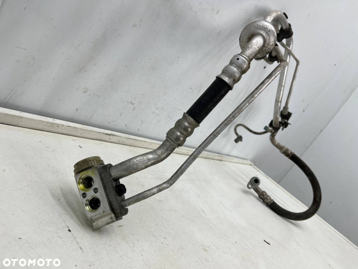 Rura Hyundai i30 I FD 07-12r. 1.4b benzyna przewód wąż klimatyzacji 97775-2R000 - 12