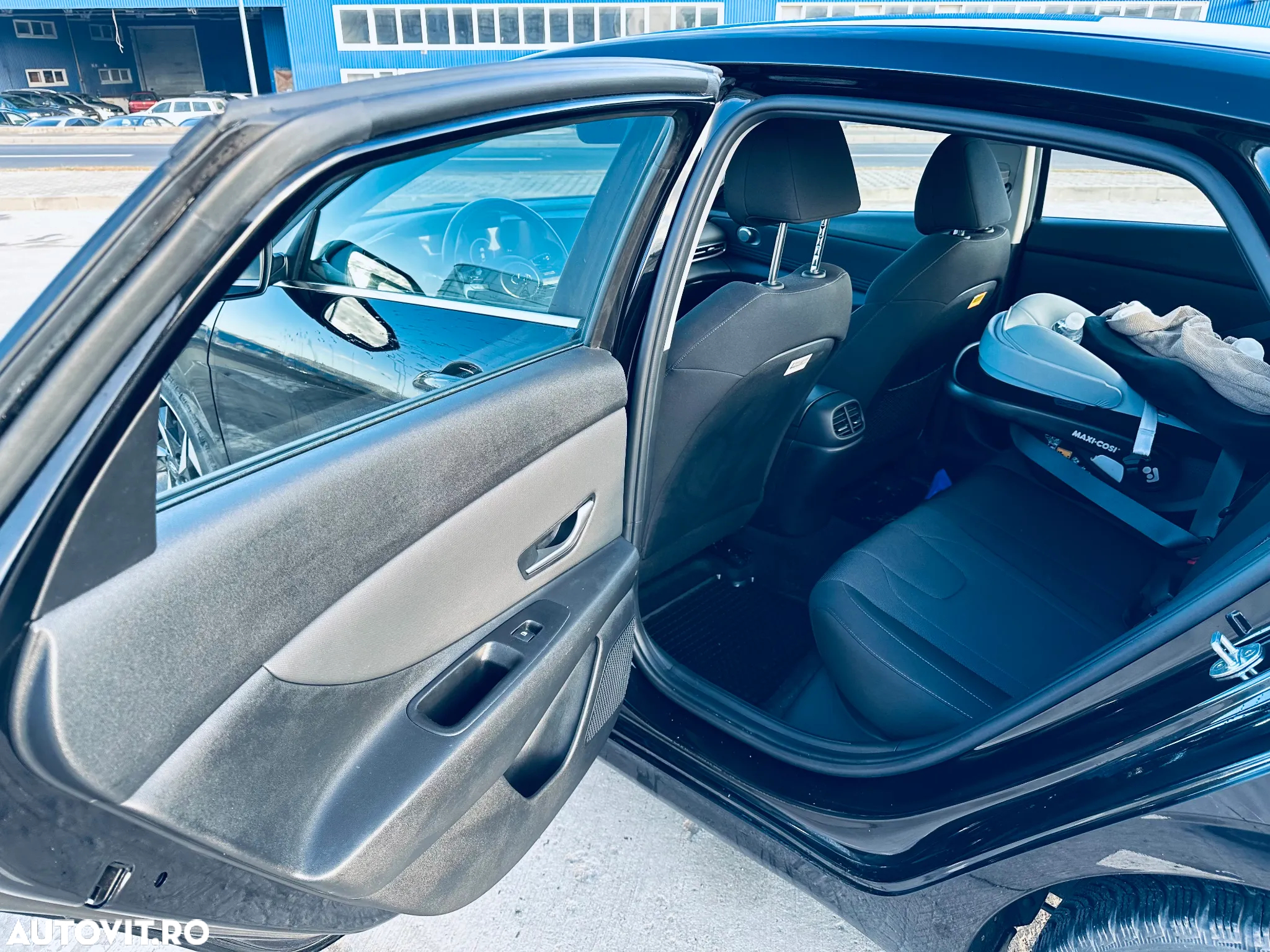 Hyundai Elantra 1.6 l 123 CP 6MT Exclusive Navi - 14