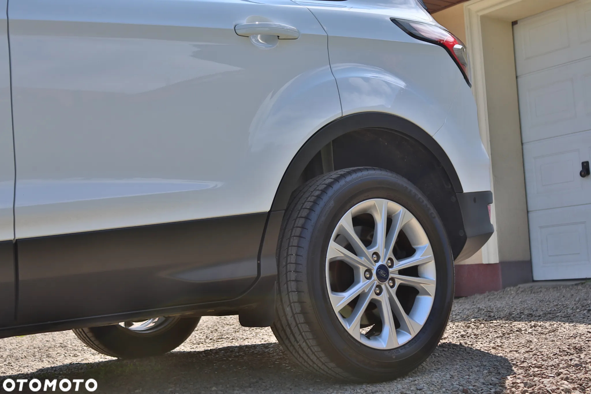 Ford Kuga 2.0 TDCi 2x4 Business Edition - 12