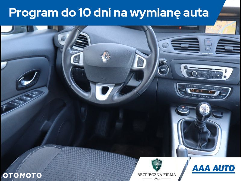 Renault Scenic - 8