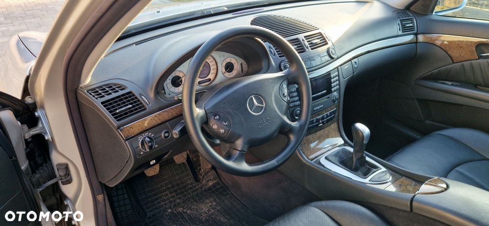 Mercedes-Benz Klasa E 220 CDI Avantgarde - 16