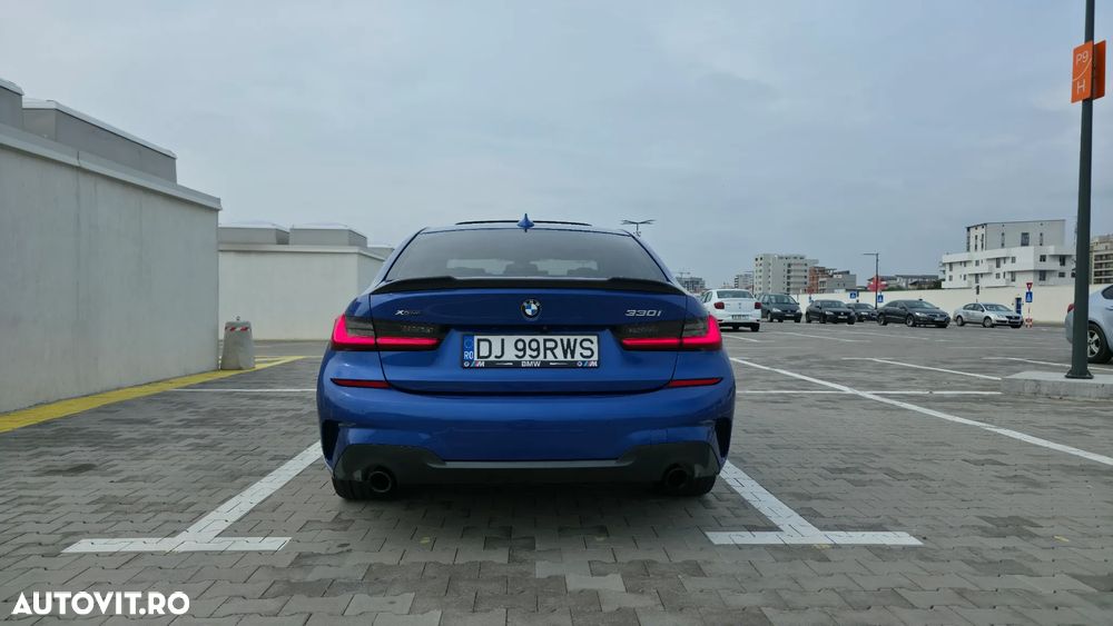 BMW Seria 3 330i xDrive Aut. M Sport - 7