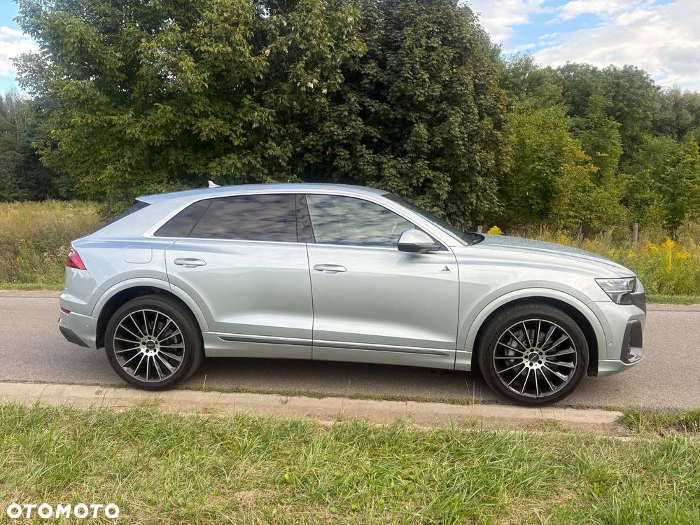 Audi Q8 - 8