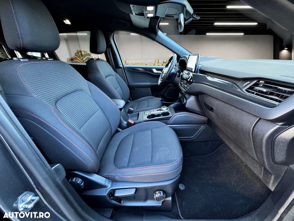 Ford Kuga 2.5 Duratec PHEV ST-LINE - 9