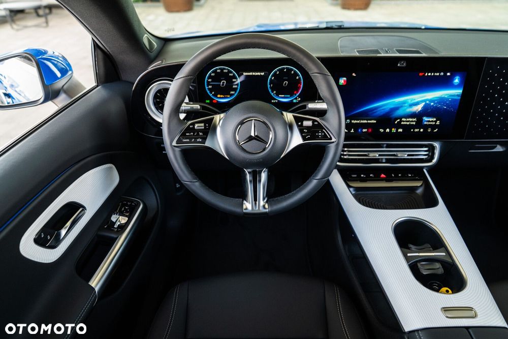 Mercedes-Benz CLA - 16