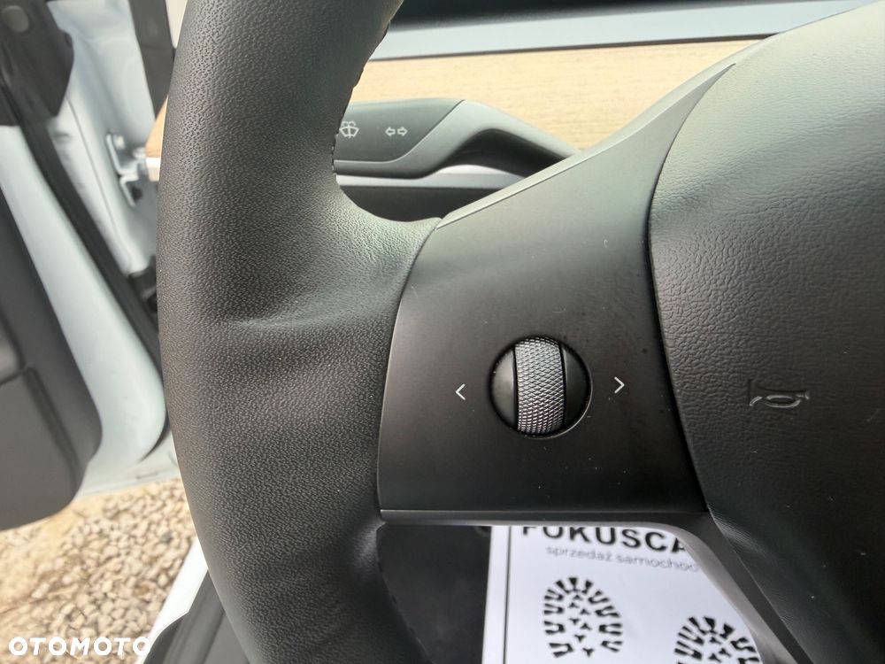 Tesla Model 3 RWD - 18