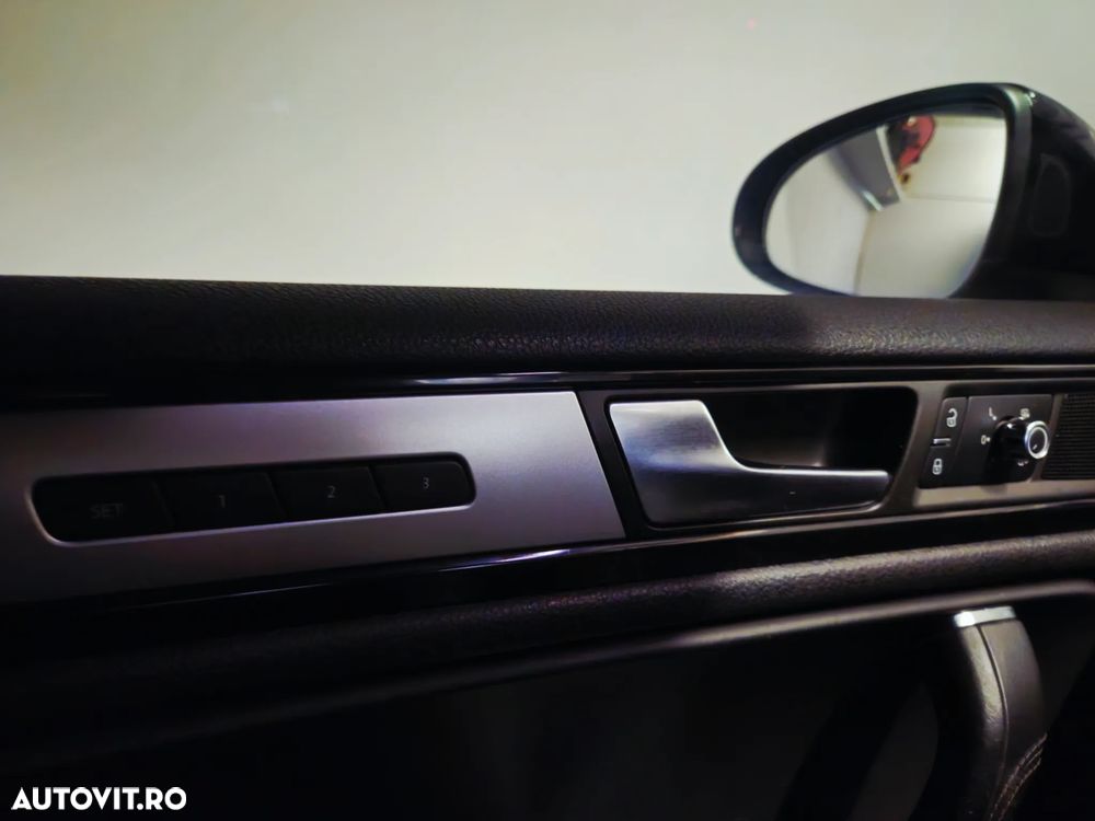 Volkswagen Touareg 3.0 V6 TDI BMT Terrain Tech - 19
