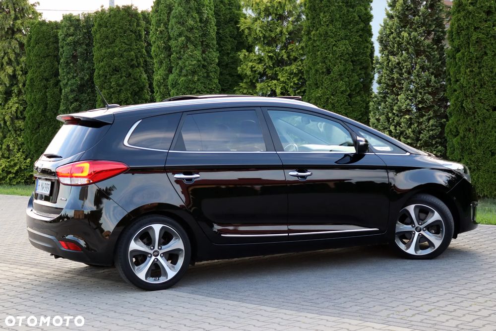 Kia Carens 1.7 CRDi L 7os - 13