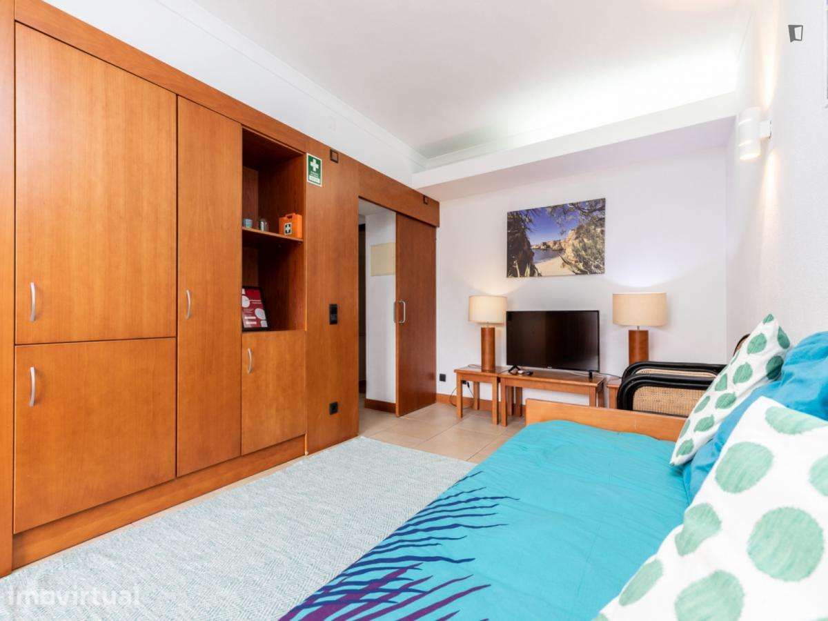 Apartamento com 1 quartos - localizado em Faro - Grande imagem: 3/21