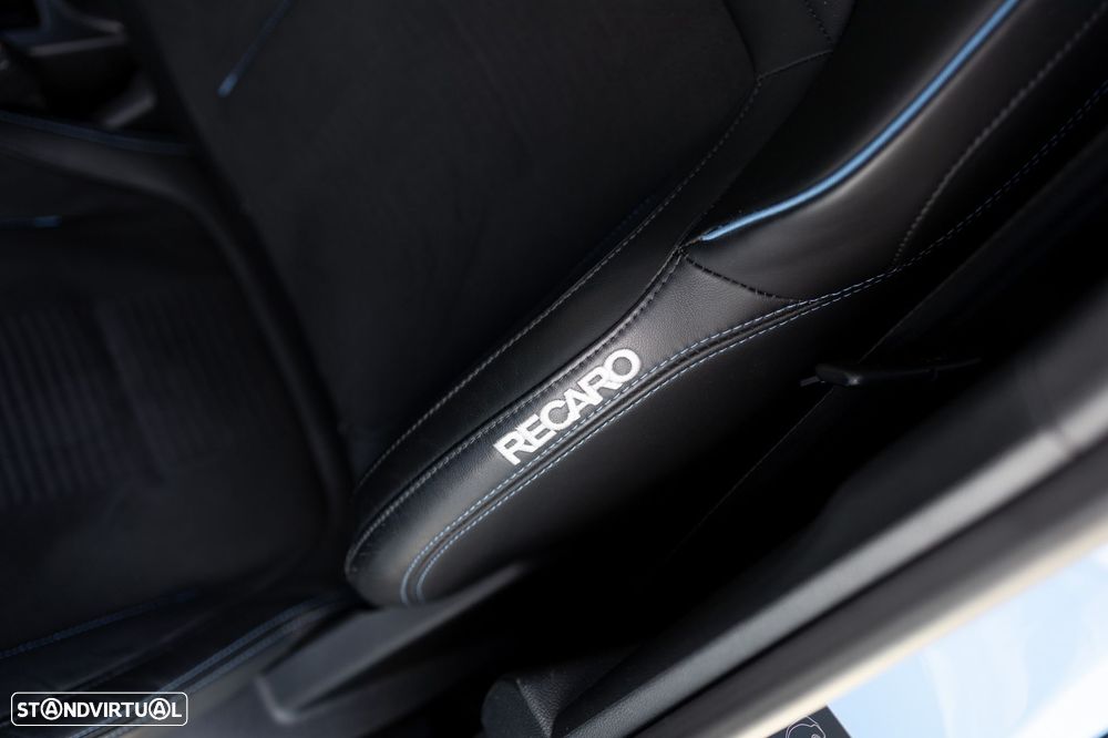 Ford Focus 2.3 EcoBoost S&S ST - 54