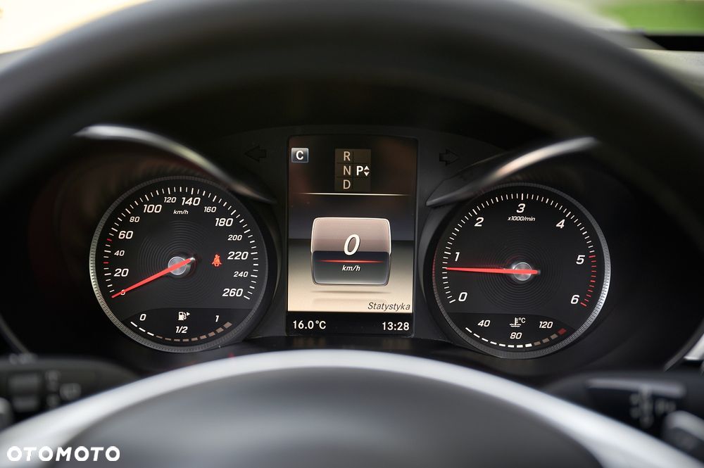 Mercedes-Benz Klasa C 220 d 9G-TRONIC - 31