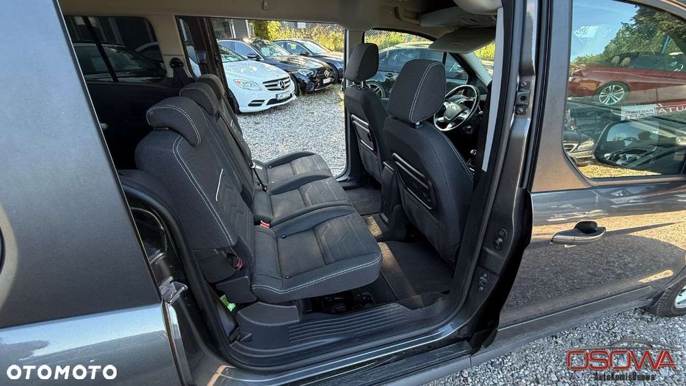 Ford Tourneo Connect Grand - 27