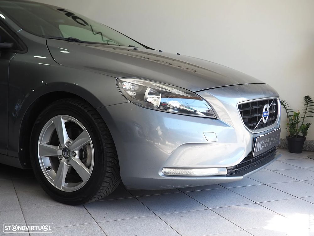 Volvo V40 1.6 D2 Momentum Eco - 2