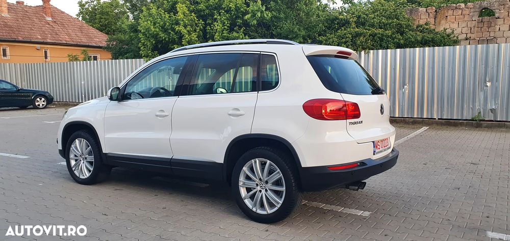 Volkswagen Tiguan 2.0 TDI DPF 4Motion BlueMotion Technology Track & Field - 5