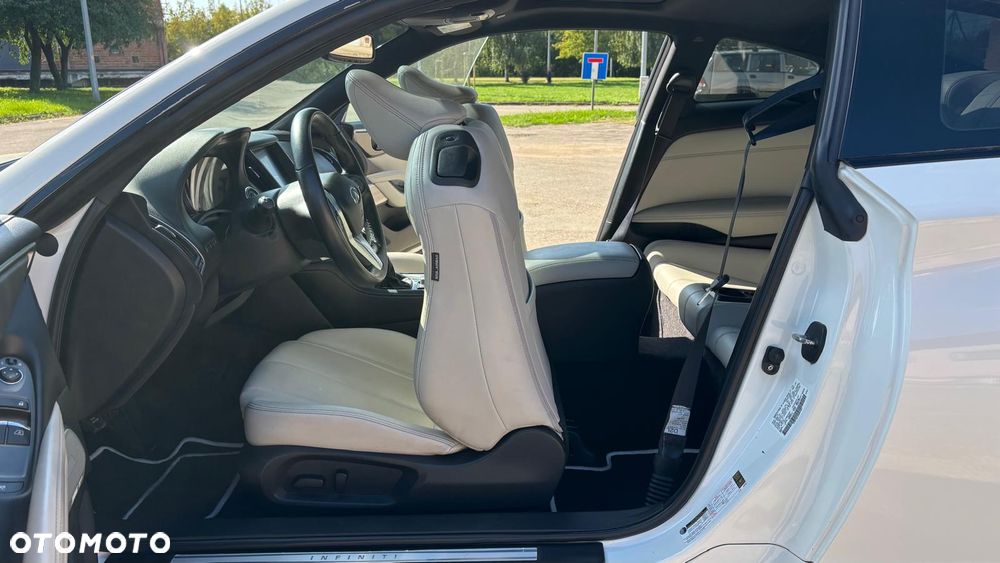 Infiniti Q60 3.0t AWD Sport - 9