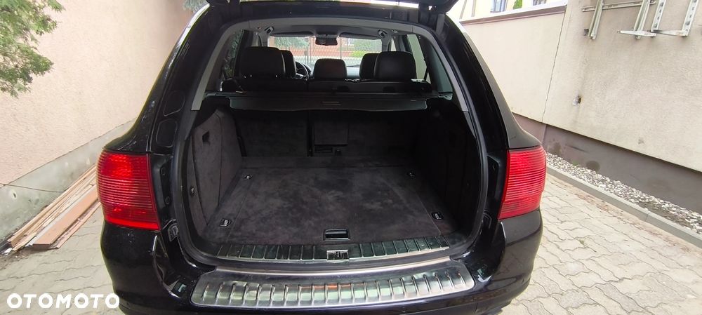 Porsche Cayenne - 9