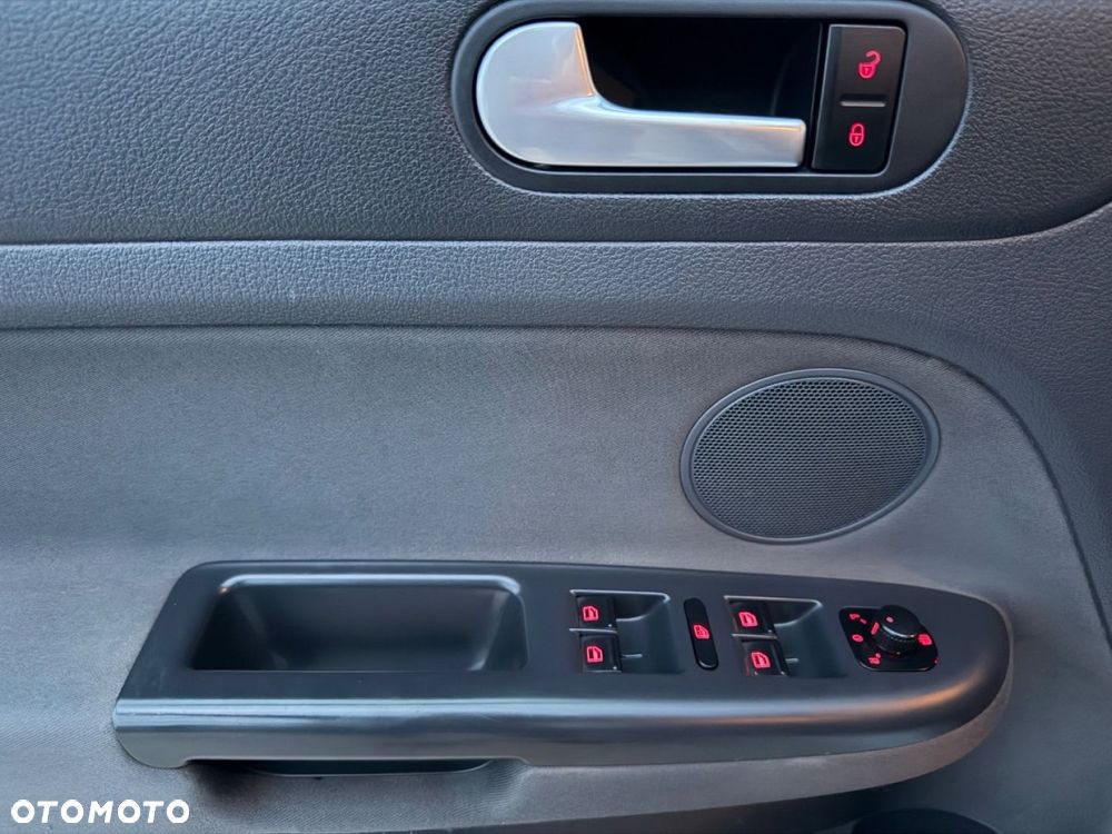 Volkswagen Golf Plus - 12