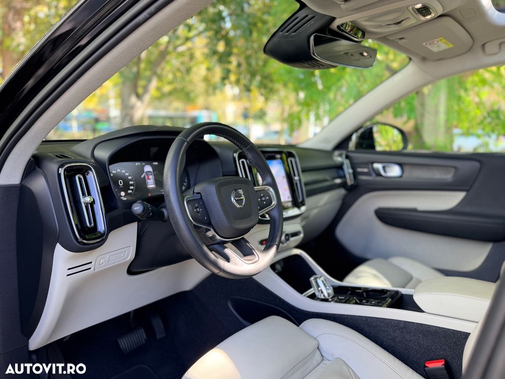 Volvo XC 40 T4 Recharge DKG Ultimate Bright - 3