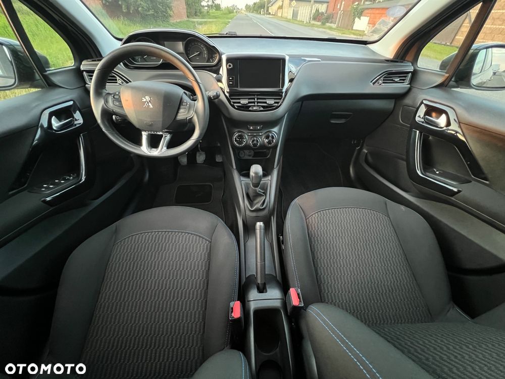 Peugeot 208 PureTech 82 Stop & Start Signature - 14
