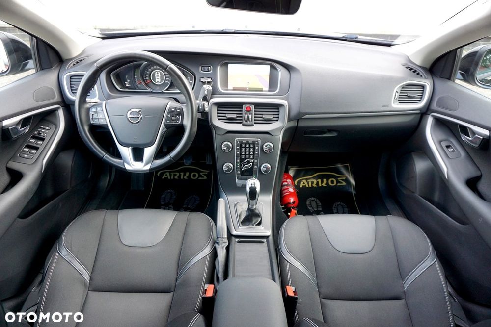 Volvo V40 T2 Drive-E Summum - 2