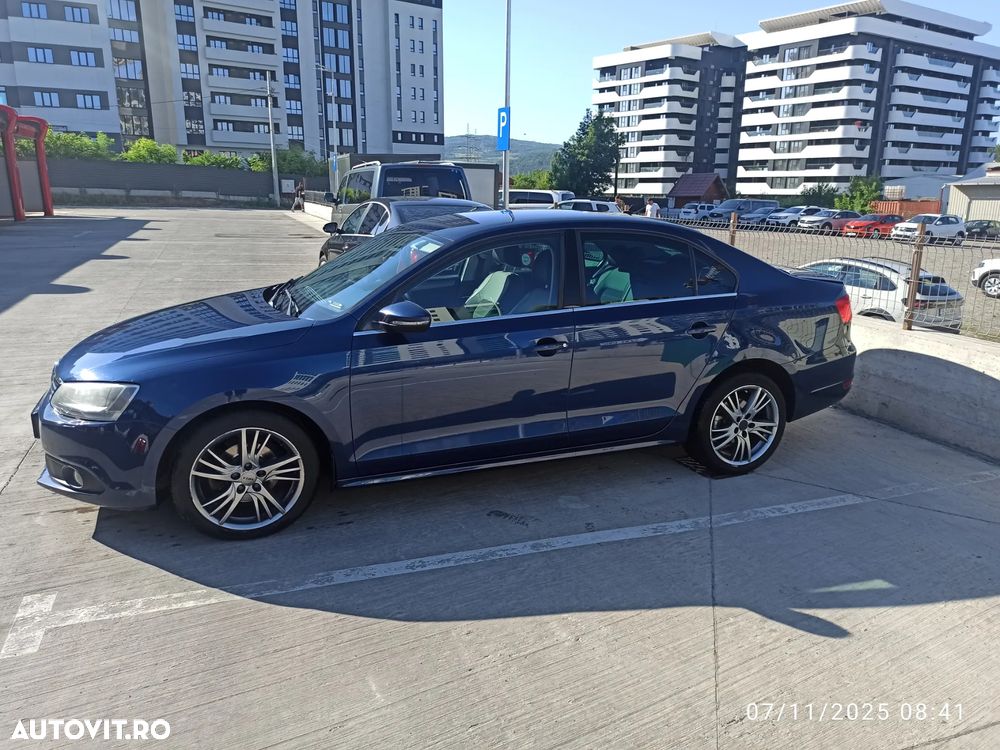Volkswagen Jetta 1.6 TDI DPF Comfortline - 1